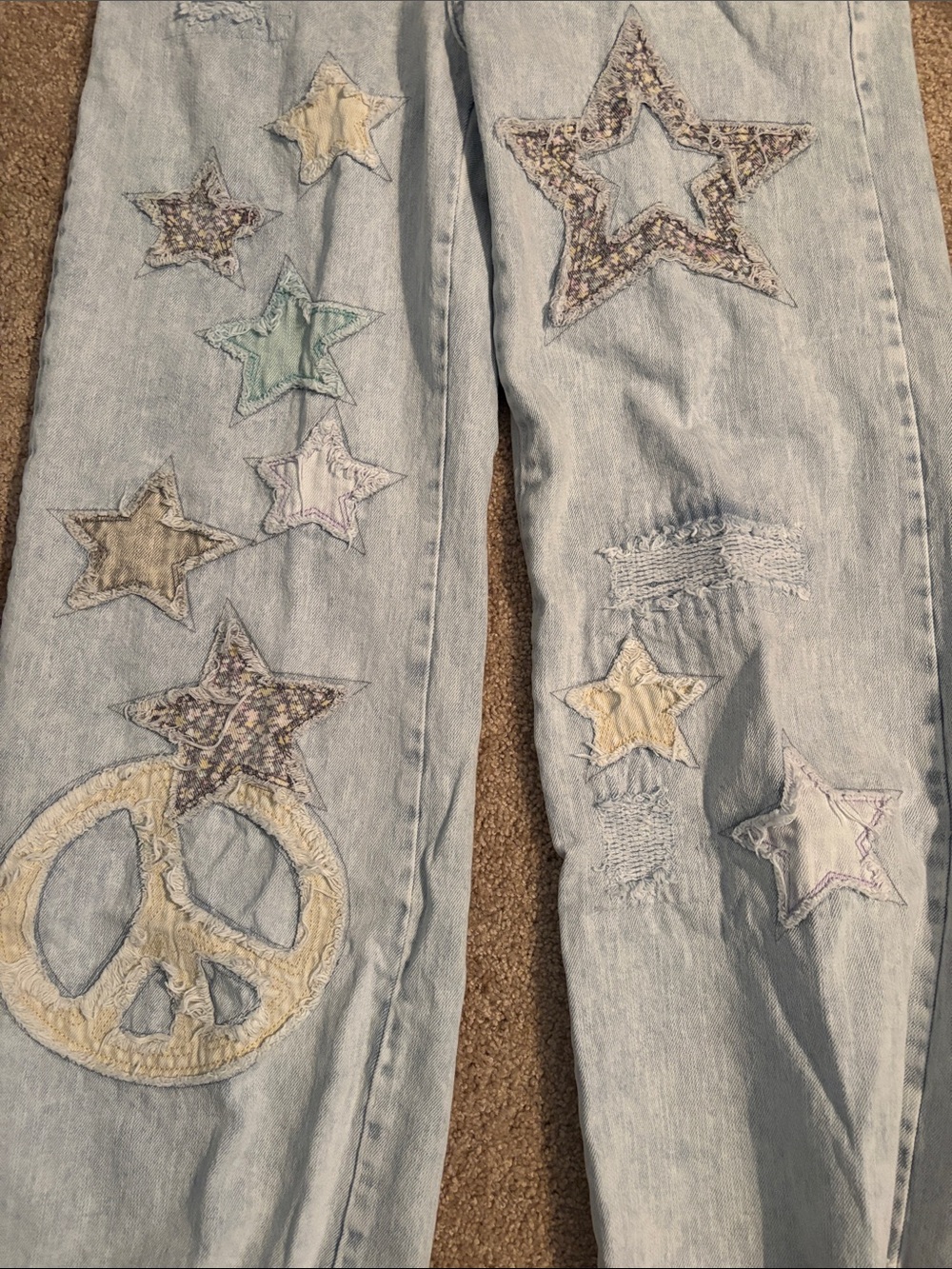 OH distressed light  Wash Star & Peace Patchwork Wide-Leg Women's Jeans - Picture 3 of 7
